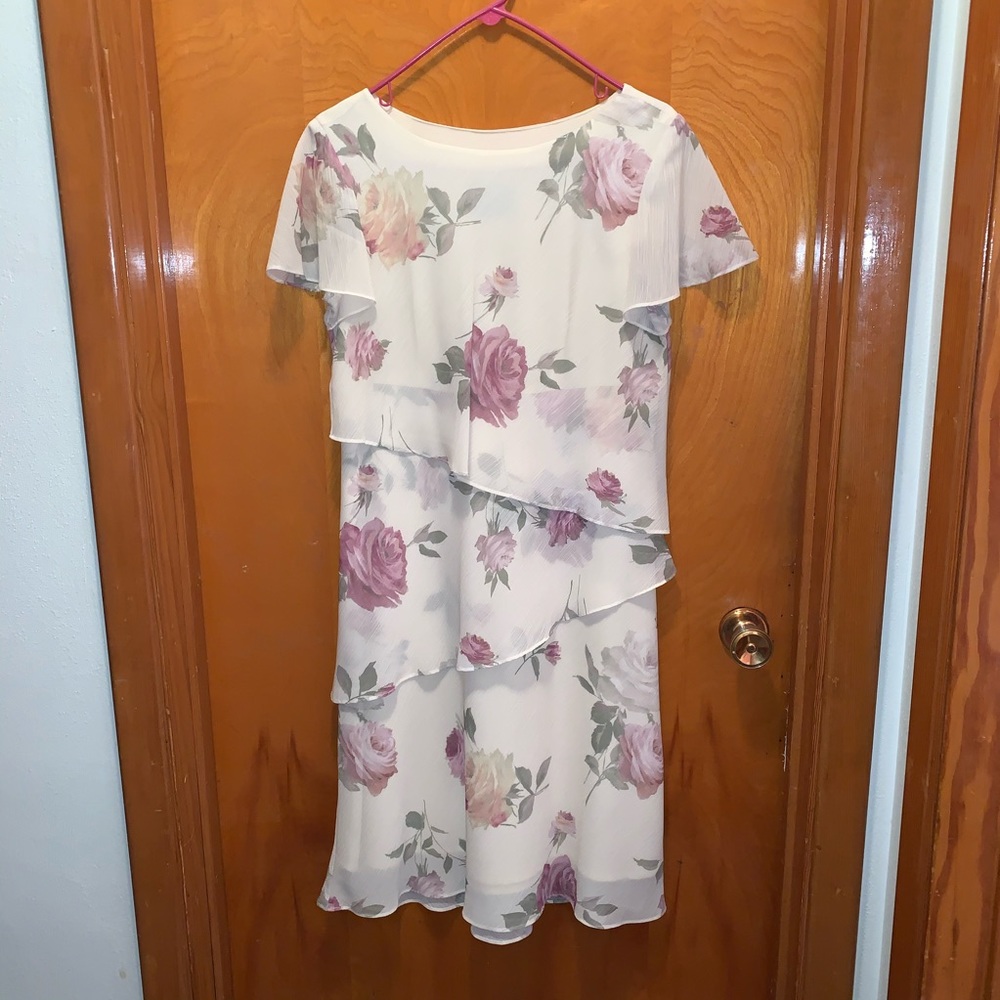 Beautiful Rose 🌹 Patterned Dress